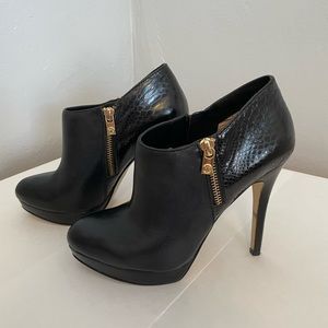 Michael Kors Black Booties. Great for Fall!